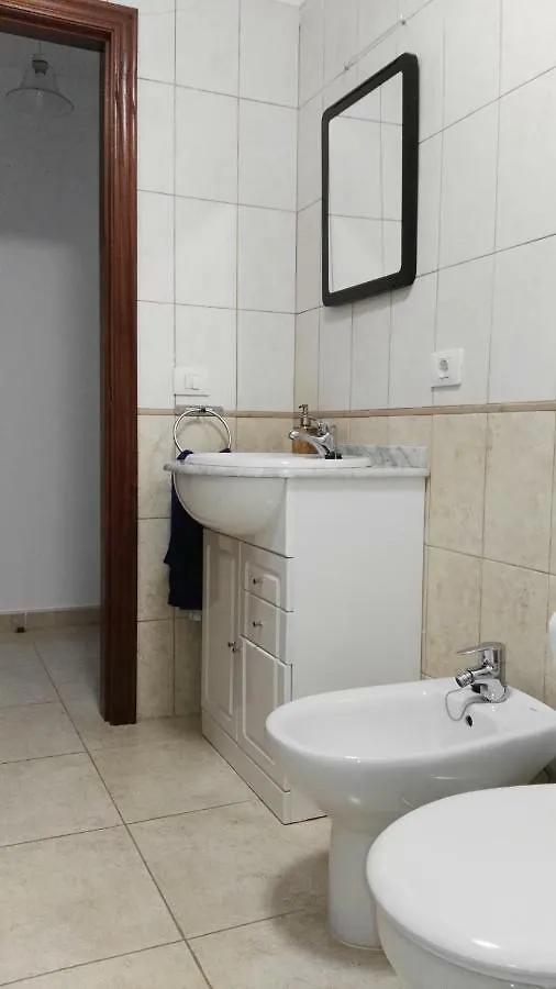דירות לה לגונה Piso Geneto Con Garaje